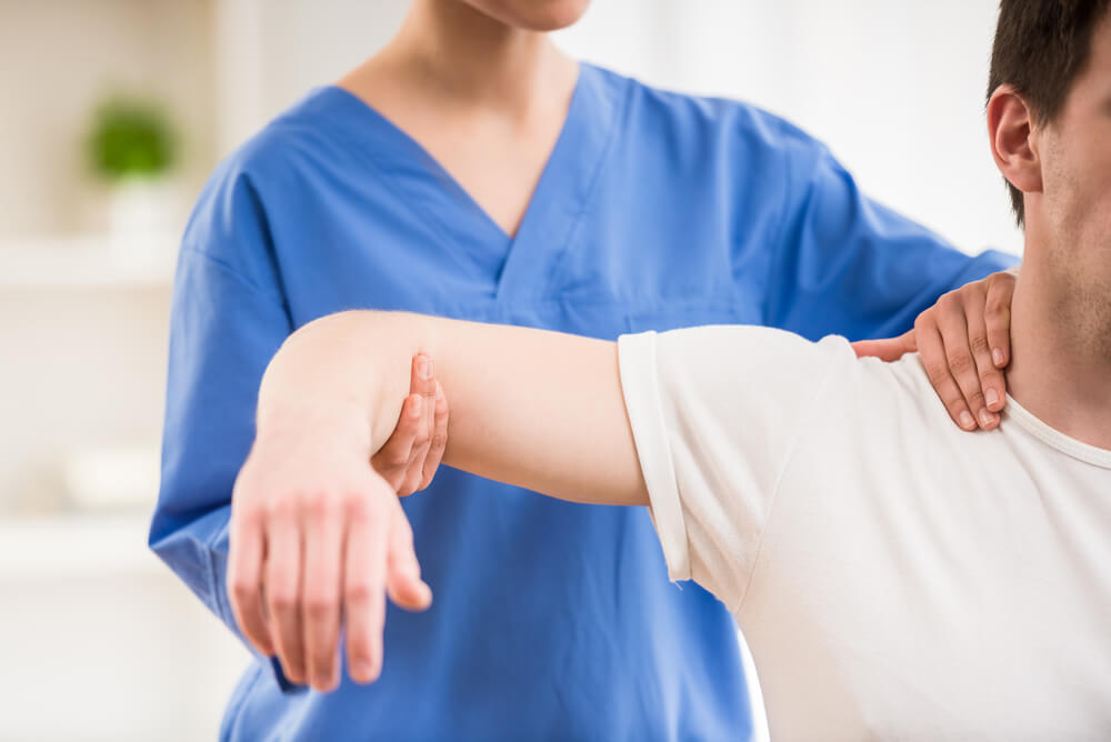 Breaking up scar tissue with physical therapy shutterstock 276800936 physical therapy breaking up scar tissue