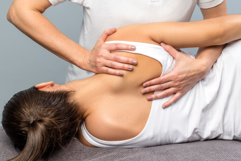 What can physical therapists do for the burning pain in my shoulder? shutterstock 662509306 burning pain in shoulder