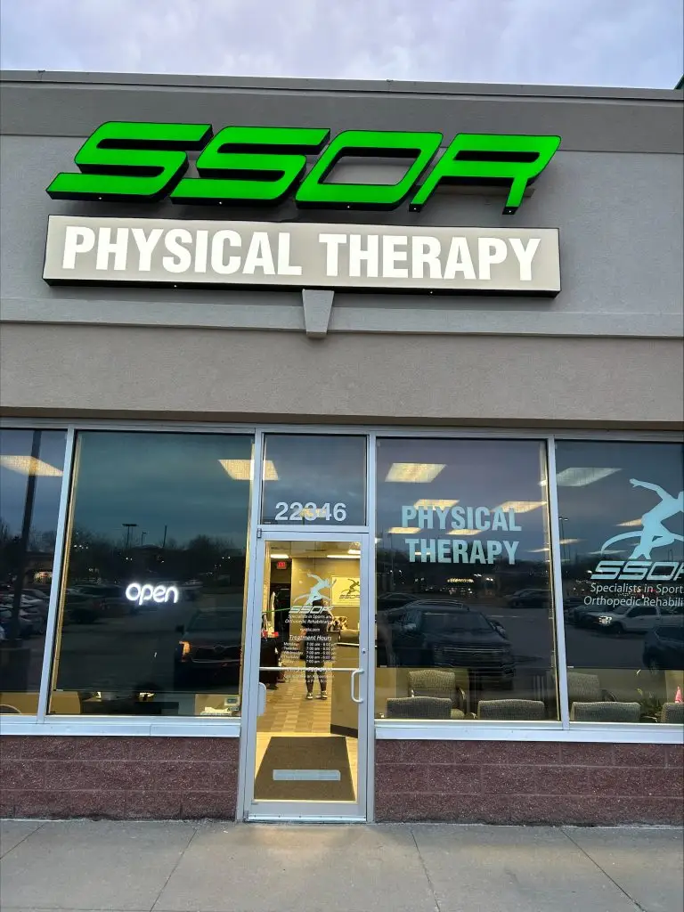 physical therapy in shawnee kansas